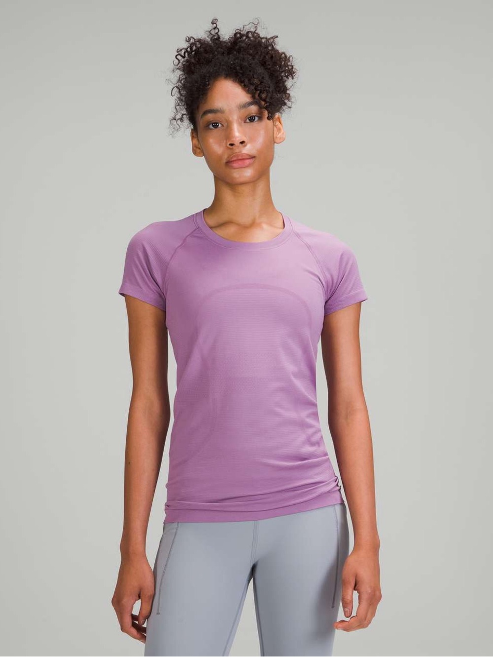 Women’s Short-Sleeve Performance Top in Lavender